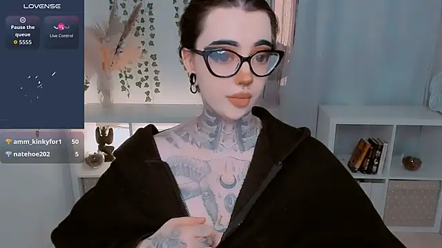 Dixi Pixi  online show from 07/18/26, 05:44