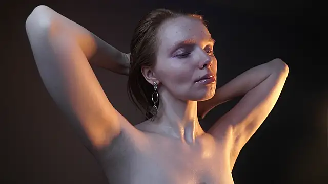 ginger hugs online show from 03/15/25, 04:13