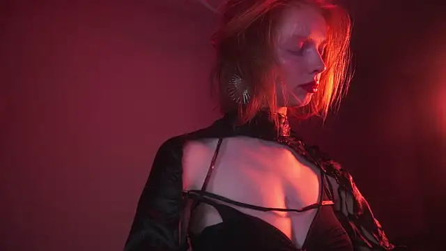 ginger hugs online show from 09/12/25, 10:10