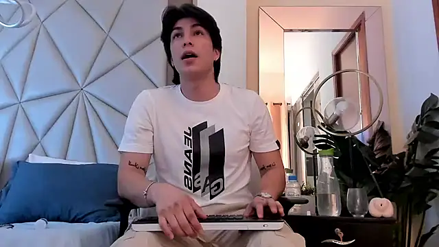 Karimferrer online show from 01/07/25, 07:20