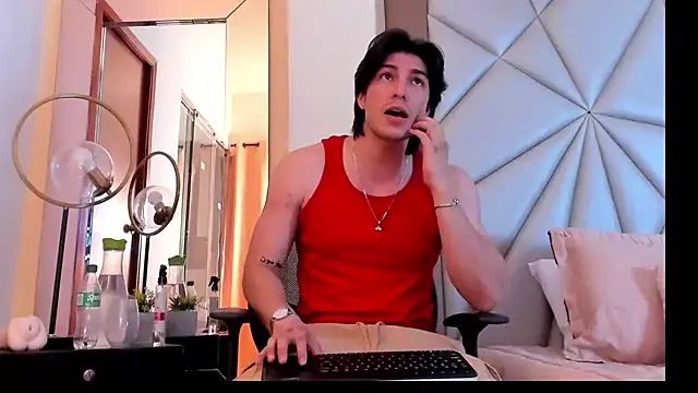 Karimferrer online show from 01/23/25, 04:19