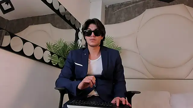 Karimferrer online show from 10/04/25, 08:51