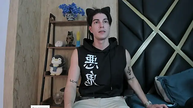 Karimferrer online show from 04/06/26, 01:14