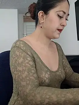 LisbethMoore  online show from 11/06/25, 05:36