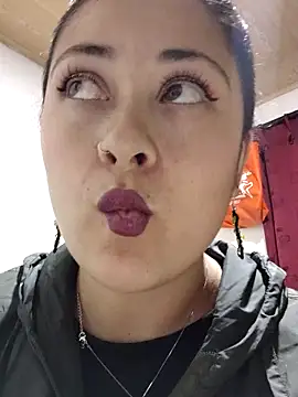 LisbethMoore  online show from 04/02/26, 11:57