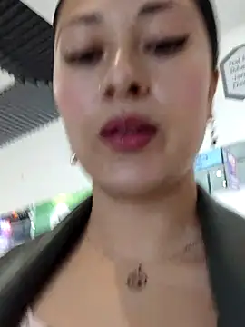 LisbethMoore  online show from 04/15/26, 02:13