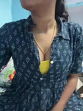 Snapshot of Spicy_sari_girl chatting on 01/09/25, 10:52 Spicy sari girl online show from 01/09/25, 10:52