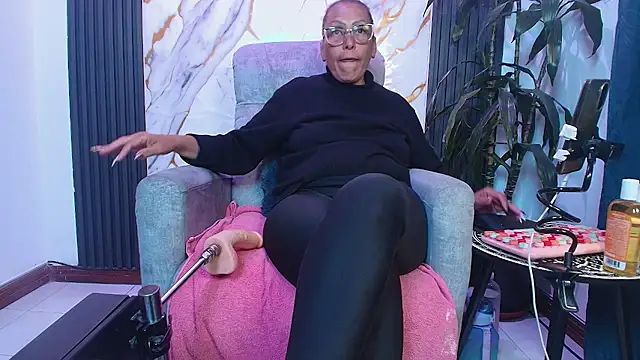 BrendaSex Hot online show from 04/21/26, 10:12