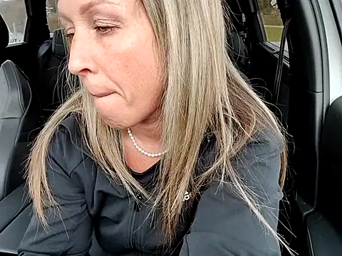 sweethotmilf888 online show from 03/27/26, 01:00