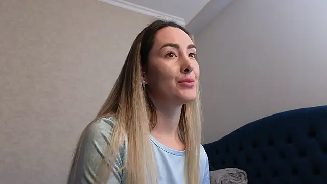Snapshot of kimmie_meow chatting on 03/20/25, 06:53 kimmie meow online show from 03/20/25, 06:53