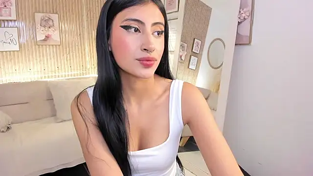 Snapshot of RACHEL_EV chatting on 09/23/25, 12:08 RACHEL EV online show from 09/23/25, 12:08