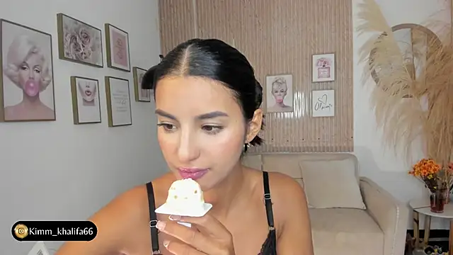 Kimm khalifa online show from 02/27/25, 06:53