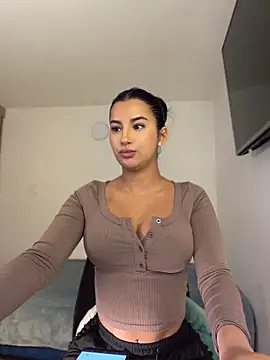 Kimm khalifa online show from 06/18/26, 10:25