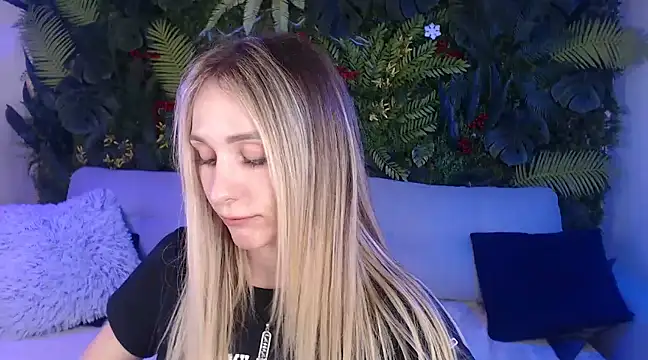 Horny Blond online show from 03/01/25, 09:18