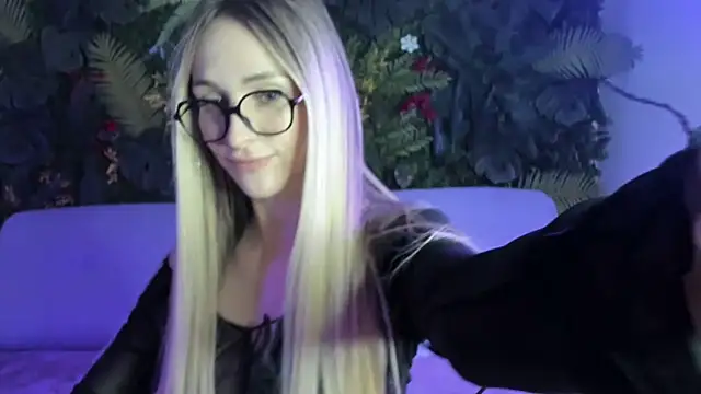 Horny Blond online show from 12/15/25, 09:13