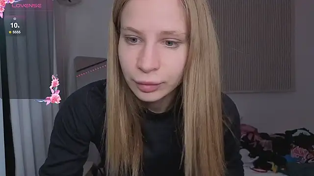 Elis Fox online show from 02/16/26, 07:04