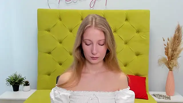 LolaWilsons online show from 03/24/26, 08:08