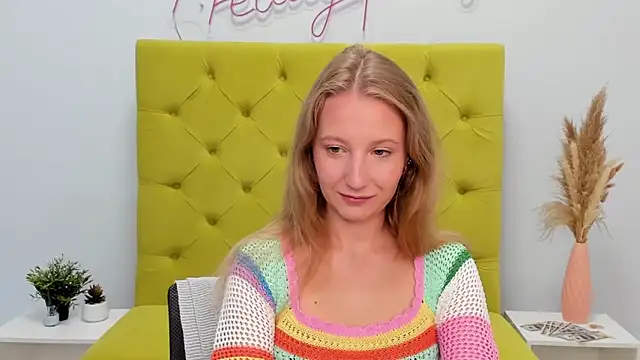 Snapshot of LolaWilsons chatting on 05/29/26, 06:33 LolaWilsons online show from 05/29/26, 06:33