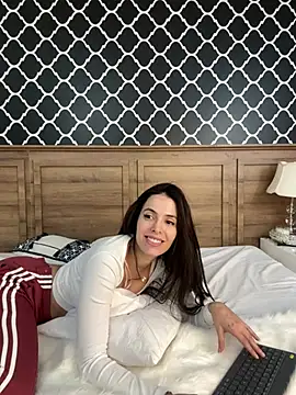 Snapshot of Amber_Rush_ chatting on 02/02/25, 09:45 Amber Rush  online show from 02/02/25, 09:45