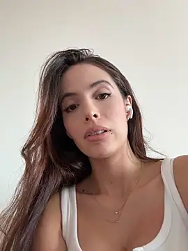 Snapshot of Amber_Rush_ chatting on 09/30/25, 08:03 Amber Rush  online show from 09/30/25, 08:03