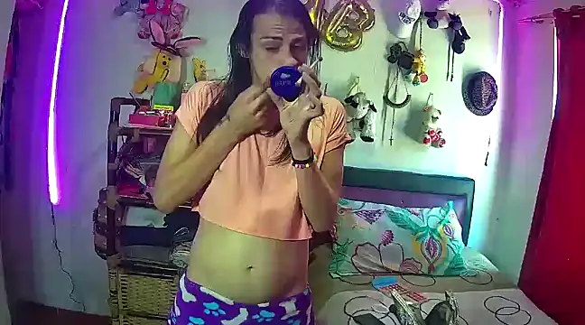 Snapshot of alexxa_dirty chatting on 01/16/25, 03:46 alexxa dirty online show from 01/16/25, 03:46