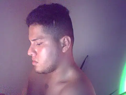 Snapshot of Malandralle chatting on 12/01/25, 05:51 Malandralle online show from 12/01/25, 05:51