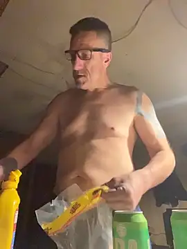 Snapshot of Manwhorxxlcock chatting on 10/20/25, 12:22 Manwhorxxlcock online show from 10/20/25, 12:22