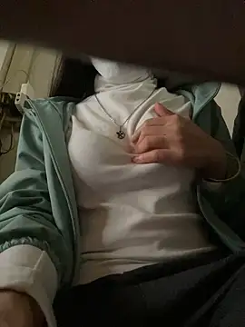 Tuongvy05 online show from 12/30/24, 01:14