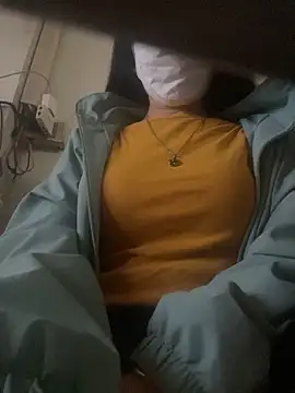 Tuongvy05 online show from 01/16/25, 02:41