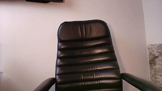 Snapshot of Susana_hank2 chatting on 04/30/26, 08:37 Susana hank2 online show from 04/30/26, 08:37
