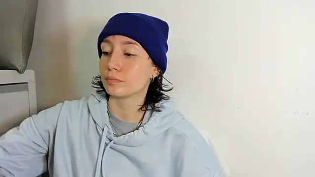 lizzy davis 1 online show from 12/01/25, 04:06