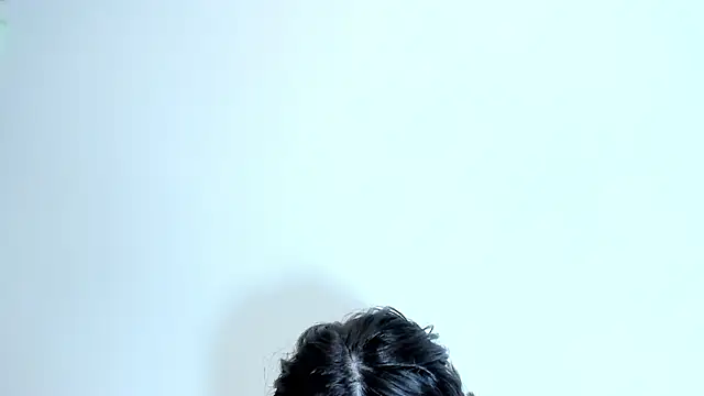 lizzy davis 1 online show from 12/18/25, 03:56