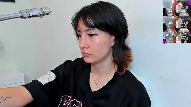 lizzy davis 1 online show from 02/14/26, 03:58