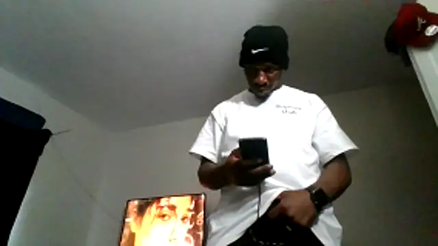 Snapshot of 007Giovani chatting on 05/15/26, 04:25 007Giovani online show from 05/15/26, 04:25