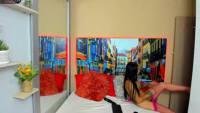 Snapshot of CristalLoren chatting on 01/22/25, 12:27 CristalLoren online show from 01/22/25, 12:27