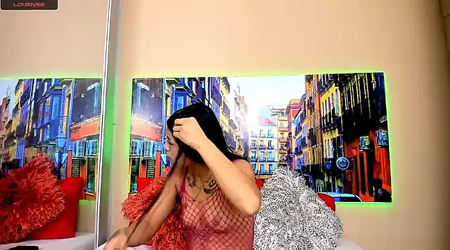 Snapshot of CristalLoren chatting on 02/07/25, 11:34 CristalLoren online show from 02/07/25, 11:34