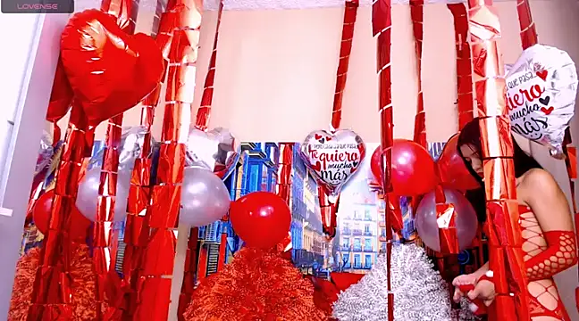 Snapshot of CristalLoren chatting on 02/14/25, 11:31 CristalLoren online show from 02/14/25, 11:31