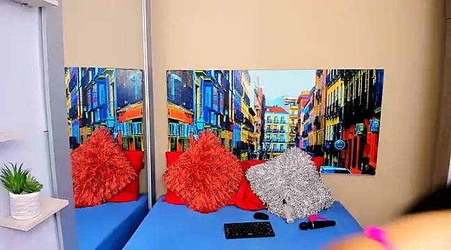 Snapshot of CristalLoren chatting on 03/22/25, 11:42 CristalLoren online show from 03/22/25, 11:42