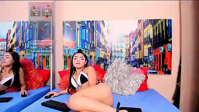 Snapshot of CristalLoren chatting on 03/22/25, 08:59 CristalLoren online show from 03/22/25, 08:59