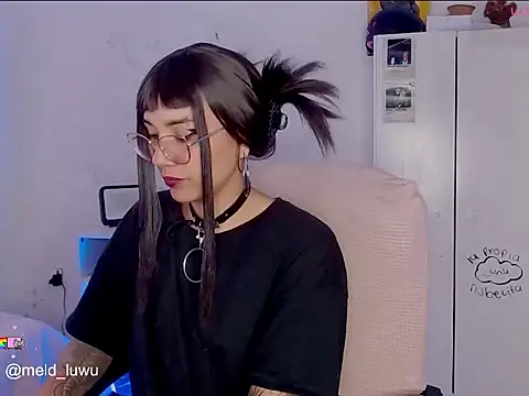 melissahowl online show from 01/16/26, 04:00