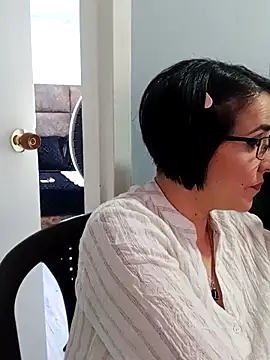 IsisBlake online show from 03/15/25, 06:43