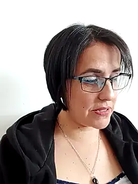 IsisBlake online show from 03/18/25, 05:42