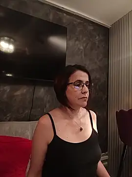 IsisBlake online show from 02/13/26, 02:24