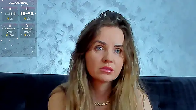 3lla Rose online show from 03/04/26, 07:53