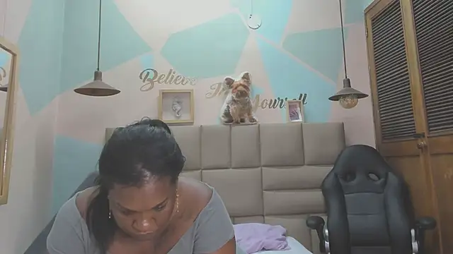 Snapshot of lilybaudyn_ chatting on 02/28/25, 11:25 lilybaudyn online show from 02/28/25, 11:25