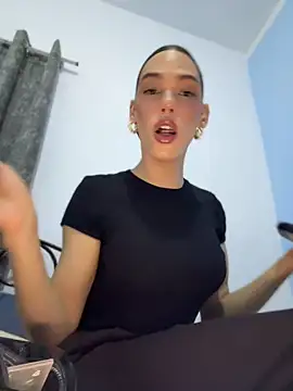 Snapshot of Carlita_cute chatting on 07/26/26, 06:48 Carlita cute online show from 07/26/26, 06:48