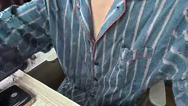 YunheLEE online show from 12/23/25, 08:01