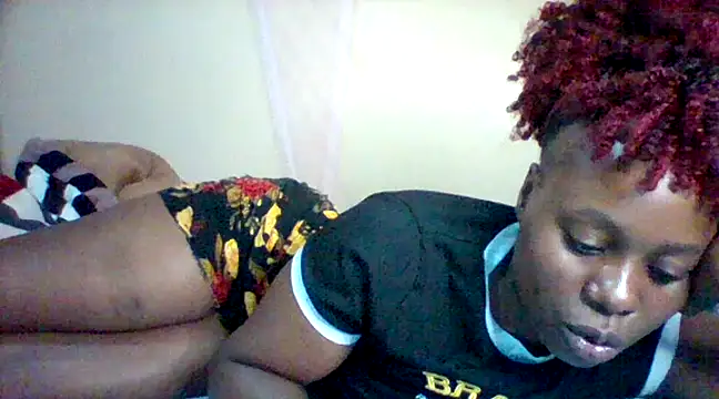 EBONYVANILLA02 online show from 02/10/25, 09:04