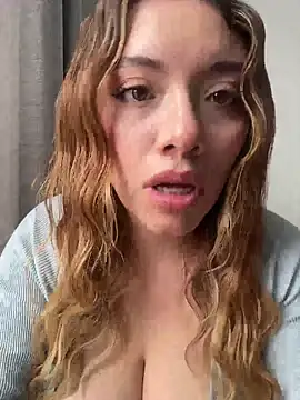 Snapshot of valery_mora chatting on 07/15/26, 05:07 valery mora online show from 07/15/26, 05:07
