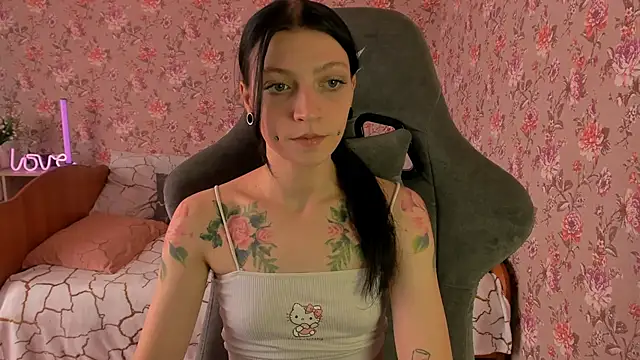 Lolly Haze online show from 10/20/25, 06:25